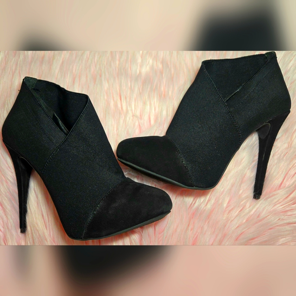 Size 8.5 Jessica Simpson Neesha Bootie Stilettos